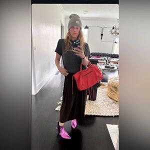 TIBI Drapey Jersey Lantern Skirt
Size 8
Brown
Perfect condition
Size zipper